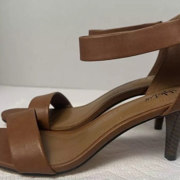 Style & Co Paycee Two-Piece Dress Sandals, Brown Size 8W 2-3/4" Wrapped Heels - Picture 3 of 6